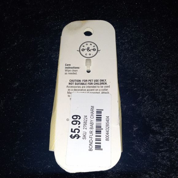 Bond  & Co. Charm - Picture 2 of 3